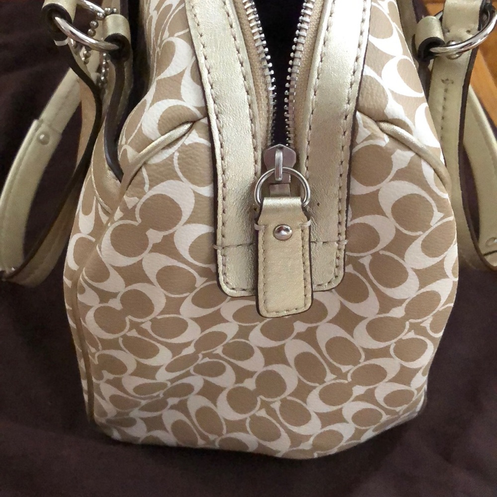 COACH satchel - Picture 5 of 8